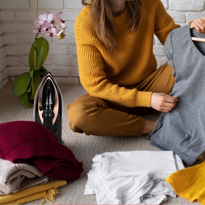 Парова праска 8в1: висока потужність 2600 Вт, керамічне покриття, системи Anti-Calc та Anti-Drip