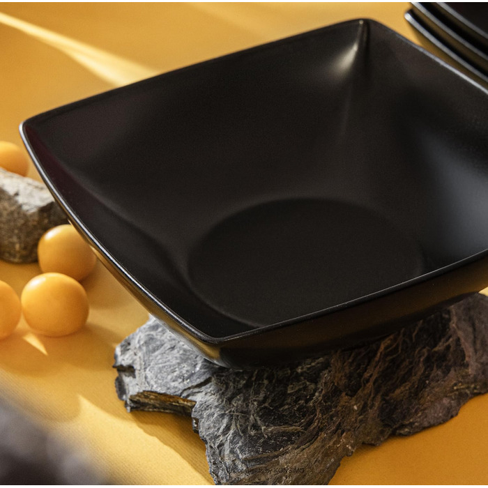 Набір посуду Konsimo для 6 осіб (18 предметів) - EPIRI: Сучасний сервіз з чорного матового стекопласту для сім'ї