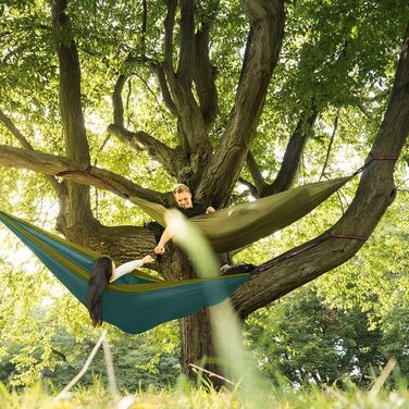 Легка туристична гамак для кемпінгу | Міцна, з карабінами та ременями, 275x140 см, 300 кг, нейлон, для відпочинку на природі та вдома, армійний зелений/камелеон