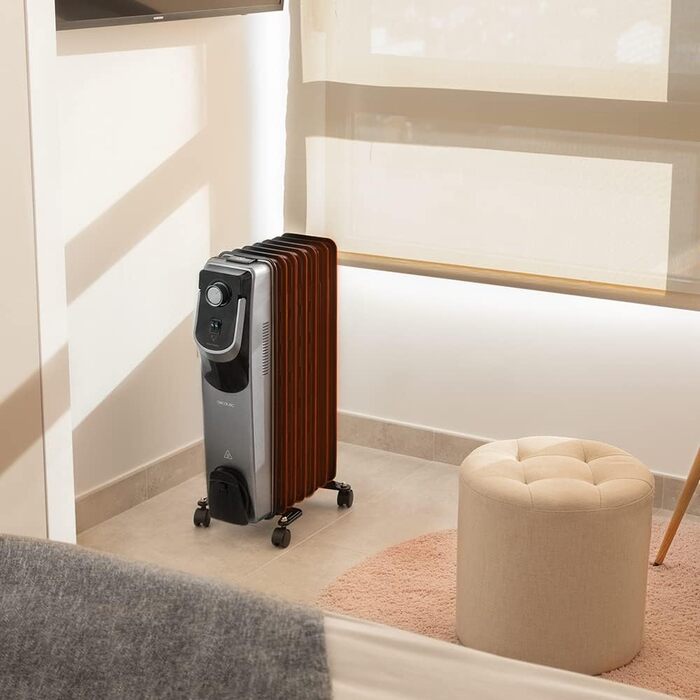 Масляний радіатор Cecotec ReadyWarm 11000 Space 360º Black - 2500 Вт, 11 секцій, 3 режими, 28 м², 66.7 x 35.8 x 15.6 см