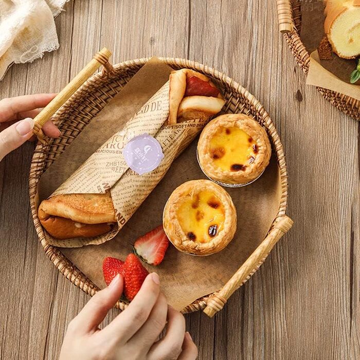 YANGQIHOME Rattan Round Serving Tray, Woven Basket Tray with Wooden Handles (32 cm)