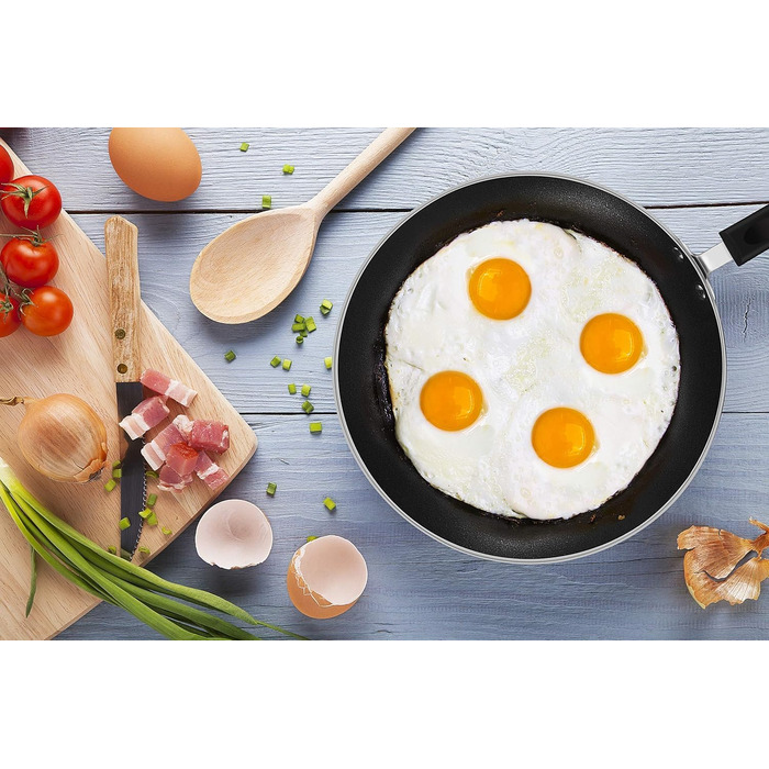 Набір посуду KICHLY 5 предметів з антипригарним покриттям: каструлі та сковорідки для індукційних плит. Включає сковорідки 20см, 28см та каструлі 20см, 22см, 16см з кришками (чорний)