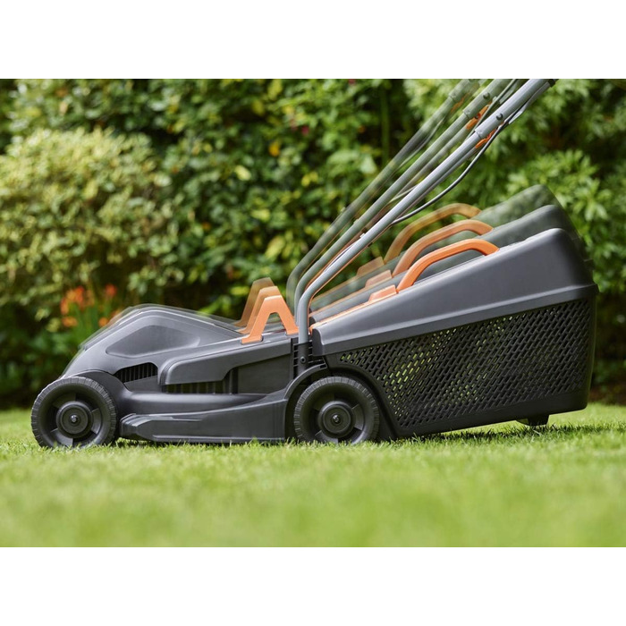 Електрична газонокосарка Black+Decker BEMW351, 1000 Вт, 32 см, 3-рівневе регулювання висоти, 35 л травозбірник, для малих садів, мультиколор