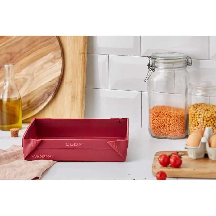 coox WUNDERFORM Basic MQ in Dark Red, the first foldable baking pan, space-saving baking and casserole dish made of BPA-free silicone