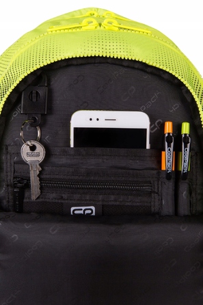 Багатовідсіковий шкільний рюкзак CoolPack, чорний з жовтими та золотистими акцентами, 21 л