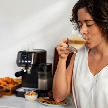 Cecotec Espressomaschine Espresso and Cappuccino Cafelizzia 790 Steel Pro. 1350W, Pressure Gauge, Thermoblock System, 20 Bar Pressure, Automatic Mode for 1-2 coffees, Swivel Steam Wand, 1.2L, Stainless Steel (with Pressure Gauge | Milk Container)