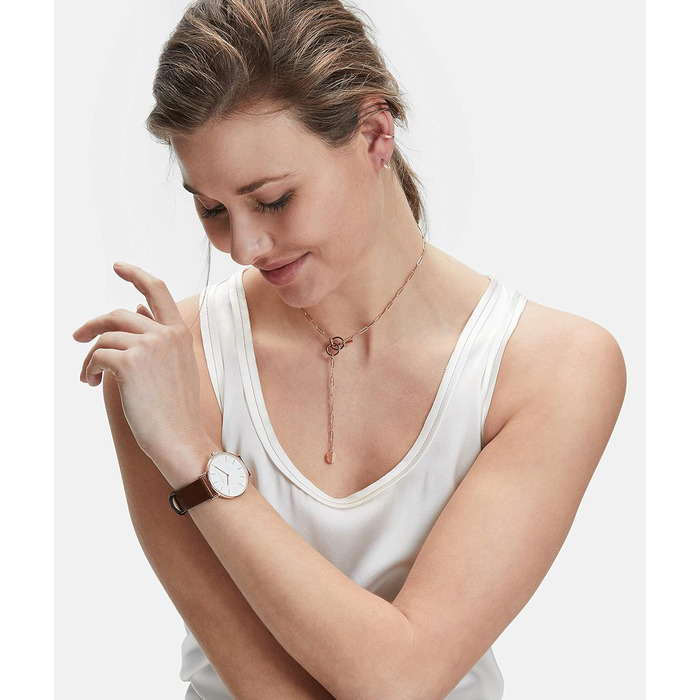 Жіночий годинник Liebeskind Berlin – 38 мм, кварцовий, з шкіряним ремінцем, водостійкий 5ATM, стильний та повсякденний. Елегантний дизайн з нержавіючої сталі.