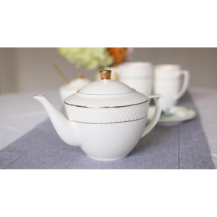 Wilmax - Teapot with Gold Pattern - 900ml - Porcelain Coffee Pot - High-Quality Tea Set - Ideal as a Gift - White - For Coffee, Tea - Ergonomic