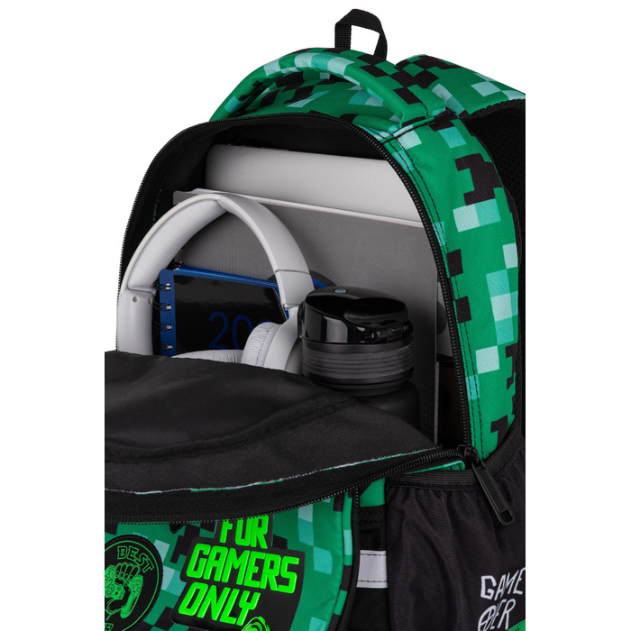 Багатовідсіковий шкільний рюкзак CoolPack, чорний з зеленим, 19 л