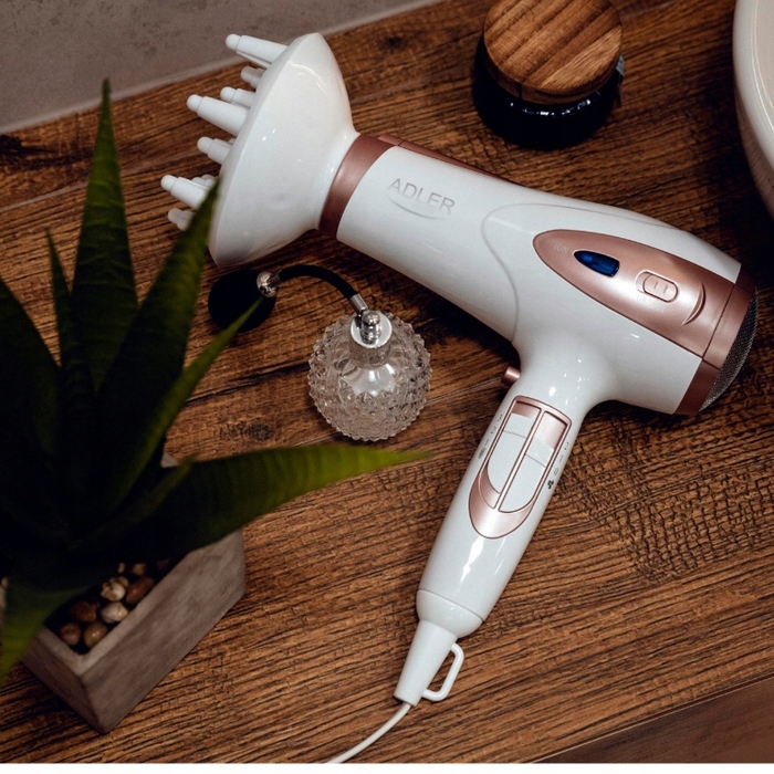 Фен для волосся ADLER 2400 Вт з дифузором та іонізацією
