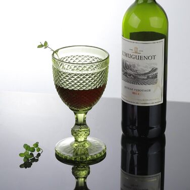 Joeyan 270ml Green Vintage Wine Glasses with Diamond Relief, Colorful Goblet Glasses Wine Goblet Set for Wine Juice Drinks, Set of 4 Retro Drinking Glasses with Stem, Dishwasher Safe
