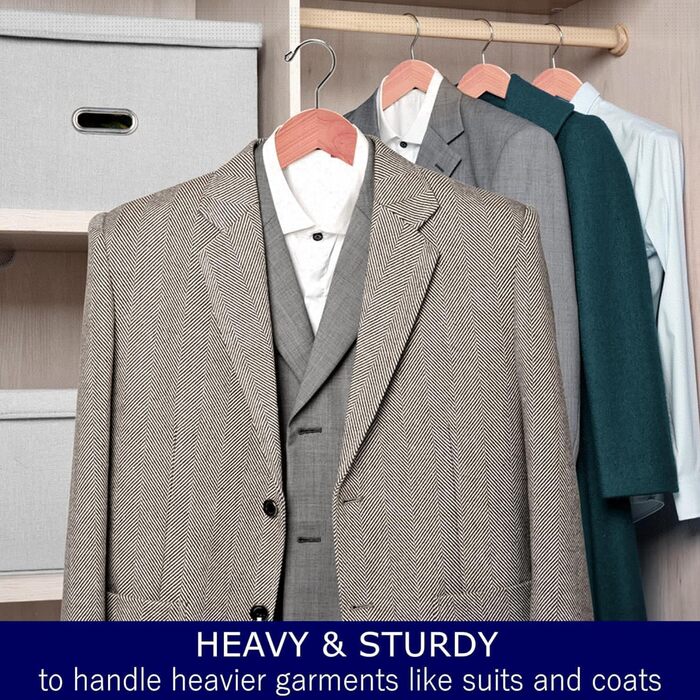 Amber Home 5-Piece 44.5cm Cedar Wood Clothes Hangers with Wide Shoulders (5.8cm), Natural Cedarwood Hangers with Round Bar for Suit, Jacket, Coat, Shirt, Pants