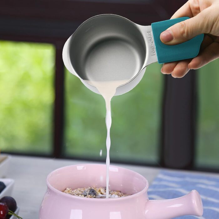 Magnetic Measuring Cup and Spoon Set, including 7 durable 304 stainless steel measuring cups and 8 magnetic measuring spoons with a leveler for cooking and baking (Color)
