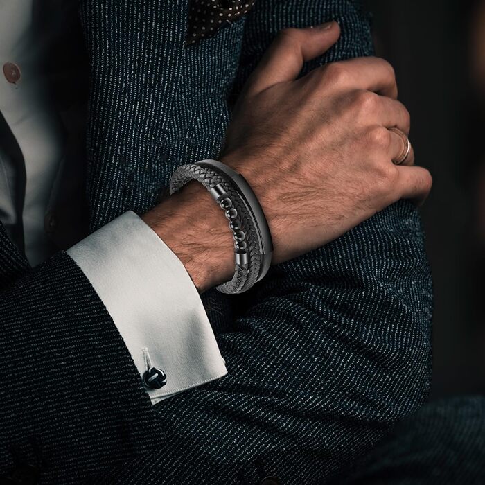 Чоловічий браслет Lederarmband з плетеного чорно-синього шкіряного матеріалу з магнітною застібкою з нержавіючої сталі. Ідеальний подарунок на День Святого Валентина, День батька, день народження, Різдво. 19.5 см