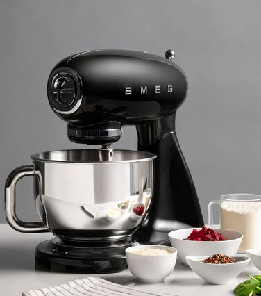 Планетарний міксер Smeg SMF03PKEU, 800 Вт, 10 швидкостей, пастельно-рожевий