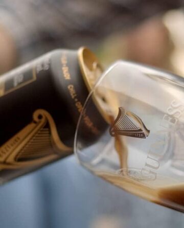 Набір з двох келихів Guinness з логотипом та дизайном арфи, 568 мл