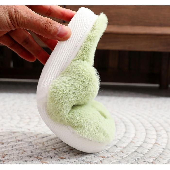 Тапочки для дому Grinch - святкові, плюшеві, теплі, для чоловіків (39/40 EU)