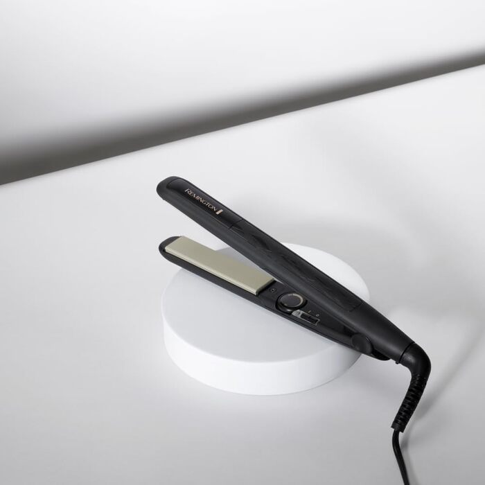 Випрямляч для волосся Remington S3500 Ceramic з керамічним покриттям та іонізацією
