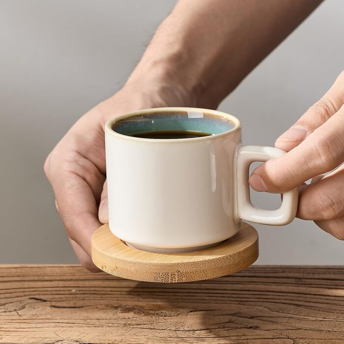 Набір чашок еспресо LUKA з блюдцем та металевою підставкою (4 шт.) - 100 мл, кераміка, мармуровий білий (біло-зелений)