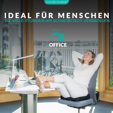 Ортопедична подушка для сидіння Goldschmieds® - для офісного крісла, авто та ін. - Знімає навантаження зі сідничної кістки, знеболює та покращує кровообіг. Made in Germany. Підходить для ваги 50-95 кг. Чорний пінополіуретан (Memory Foam)