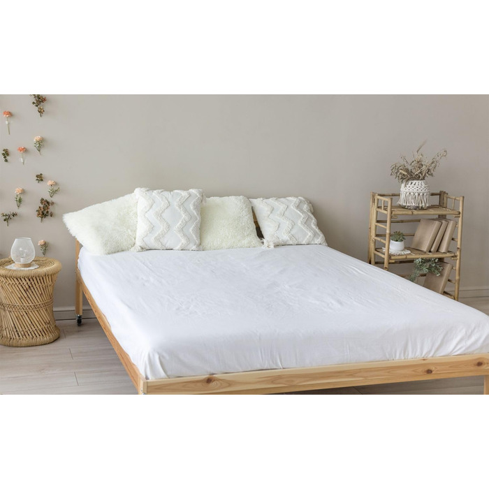 Texpot fitted sheet 240 x 300 cm, smooth white, 100% cotton, without elastic, also suitable for crafting and painting.