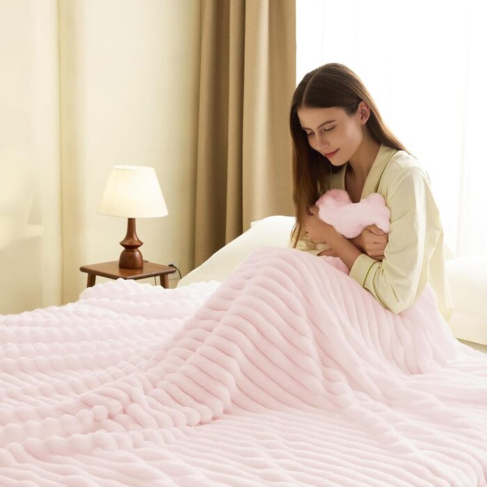 М'яка ковдра WAVVE з флісу 150x200 см (220x240 см), рожева - для дивану, софи, декору інтер'єру