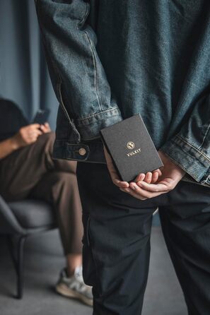 Чохл для кредитних карт VULKIT з RFID-блокуванням, з натуральної шкіри, з відділенням для грошей, віконцем для посвідчення, відділенням для монет та магнітною застібкою (Морський колір)