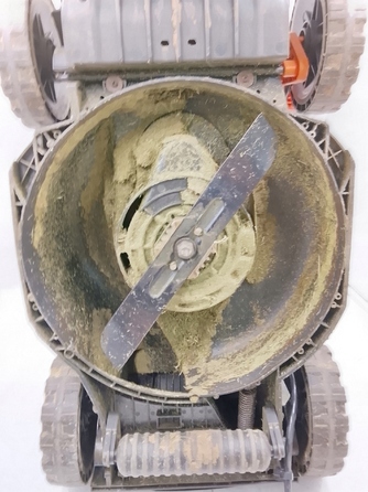 Акумуляторна газонокосарка WORX WG779E.1 40V, чорно-помаранчева