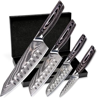 Набір професійних кухонних ножів Damast Wolfblood PRO XL (4 шт.) з 67 шарів дамаської сталі. Включає: ніж шеф-кухаря, сантоку, 33, 31, 23 та 19 см. З дерев'яною ручкою, у подарунковій коробці з захистом леза.