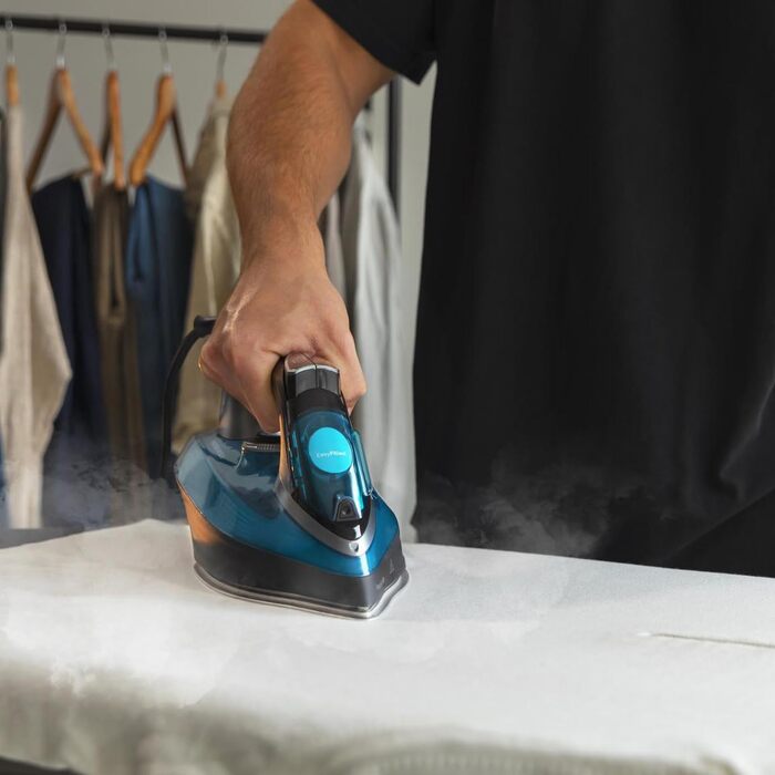 Праска Cecotec Fast&Furious 5060 Ultra Steam: 3200W, керамічна підошва, автоматичне вимкнення, 70 г/хв постійна подача пари, 270 г/хв паровий удар, система запобігання протіканню