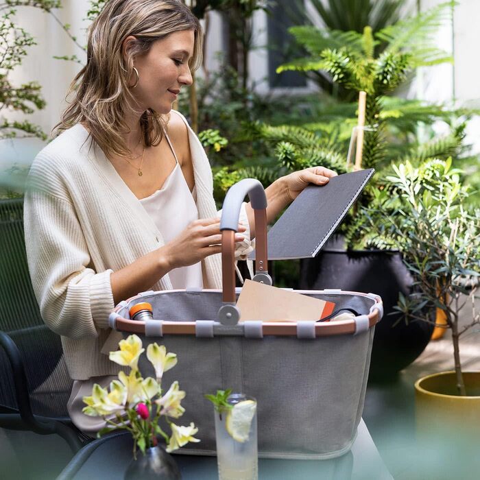 Сумка-шопер Reisenthel CarryBag Twist Sky Rose – містка та практична сумка з водонепроникним дизайном