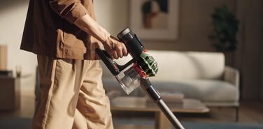 Бездротовий пилосос Dyson V8 Cyclone: потужність 130 AW, до 40 хв роботи, технологія Motorbar проти заплутування волосся, видаляє шерсть тварин, для підлоги та рук