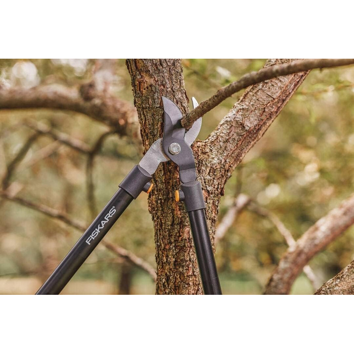 Секатор Fiskars L11 для свіжої деревини, антипригарне покриття, загартована сталь, 81 см, чорний