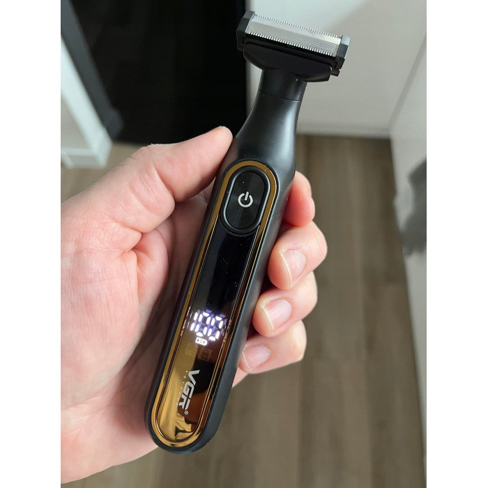 Чоловіча голильниця VGR V360