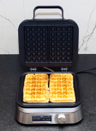 Вафельниця Berlinger Gourmet MAX-2350-W, 2350 Вт, чорна