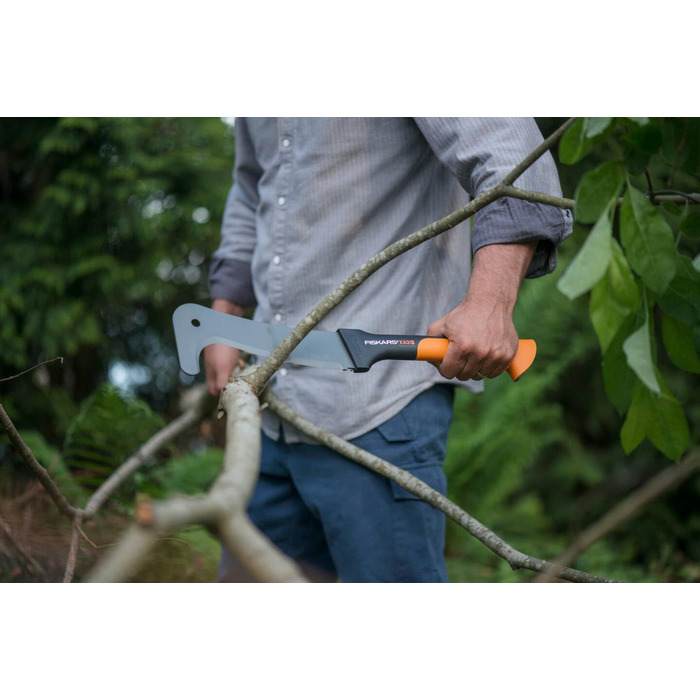 Fiskars Machete, Length: 50.5 cm, Non-stick coated, Hardened steel blade/Fiberglass reinforced plastic handle, Includes sheath, Black/Orange, WoodXpert, XA3, 1003609