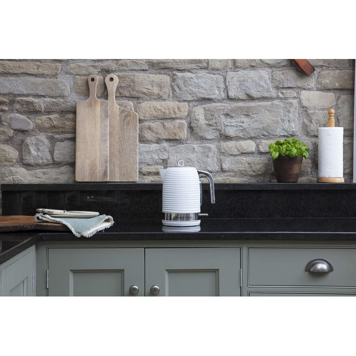 Електричний чайник Russell Hobbs Inspire Weiss 1.7л, 2400W, з фільтром від накипу, індикатором рівня води, знімним кришкою