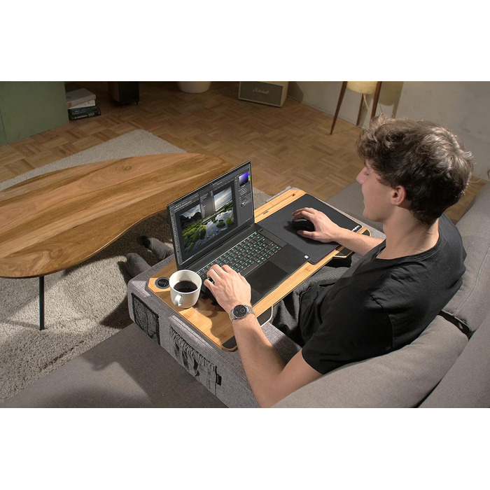 Стіл для ноутбука Couchmaster CYWORX: ергономічний, для дивану, софи та ліжка. Широкий стіл для ноутбука з підключенням периферії. Кольори: сірий, коричневий, чорний