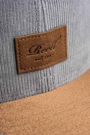 Reell Suede Cap - кепка з замшевої шкіри, універсальний розмір, блакитно-сірий колір