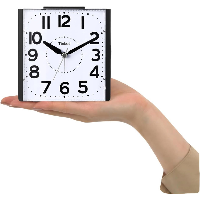 Analog Senior Alarm Clock with Night Light, 4.7-inch Dial, Table Clock with Snooze Function, Loud, 3-Stage Increasing Bell Sound, Battery Powered