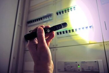 Акумуляторний LED ліхтар Brennenstuhl LuxPremium TL 210 AF з яскравим світлодіодом Osram, 200 лм, до 13 годин роботи, дальність 55 м, захист IP44 від пилу та бризок, ручний ліхтар