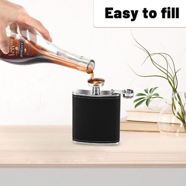 Фляга нержавіюча Kasanni 8oz/230 мл, з келихами та воронкою, чорна шкіряна, для піших прогулянок