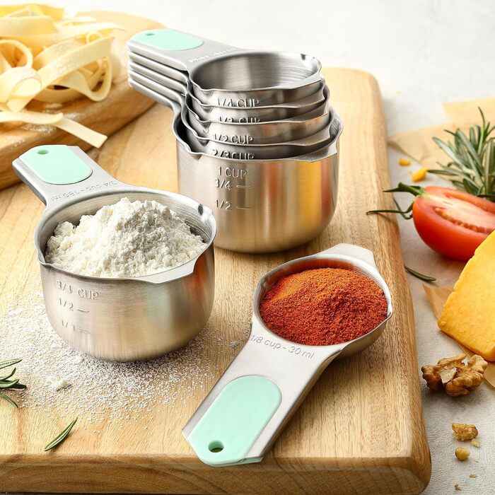 Measuring cups and spoons, magnetic, mint green, 15 pieces