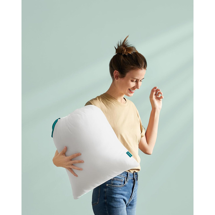 SONGMICS Pillow Set of 4, 50 x 70 cm, 800g Filling, Soft Brushed Polyester Cover, Pillow, Machine Washable at 60°, with Storage Bag, Cloud White TBP006W04