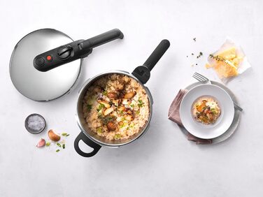 Швидкозварювальна скороварка ZWILLING EcoQuick II, 6 л, Ø 22 см, нержавіюча сталь 18/10, для всіх типів плит, індукція
