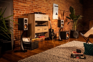 Активний сабвуфер Klipsch R-100SW 150 Вт, чорний
