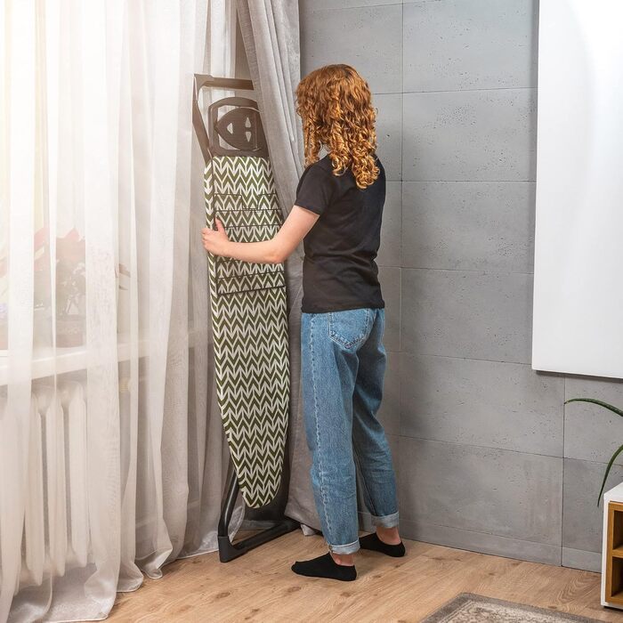 Прасувальна дошка KADAX з висувною полицею, 120x42 см, регульована висота, антиковзні ніжки (Зелена)