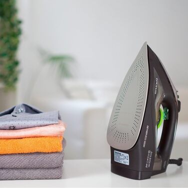 Праска відпарювач Taurus Geyser Eco 3000, 3000W, 200 г/хв, чорно-зелена