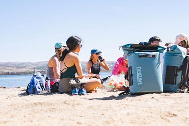 CamelBak Horizon Can Cooler, Insulated Stainless Steel (COASTAL, 500ML)