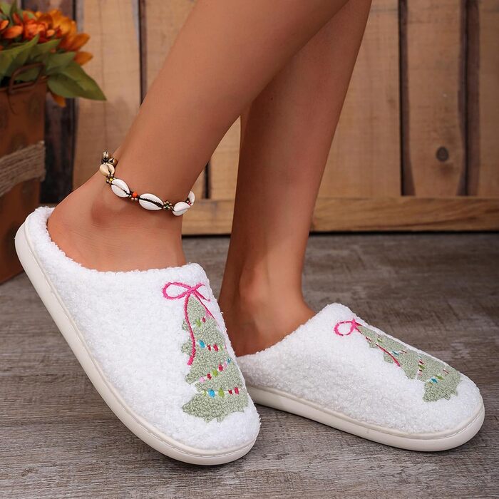 Теплі плюшеві тапочки-звірята Bolukets для дому та вулиці (з малюнком ялинки), 35/36 EU